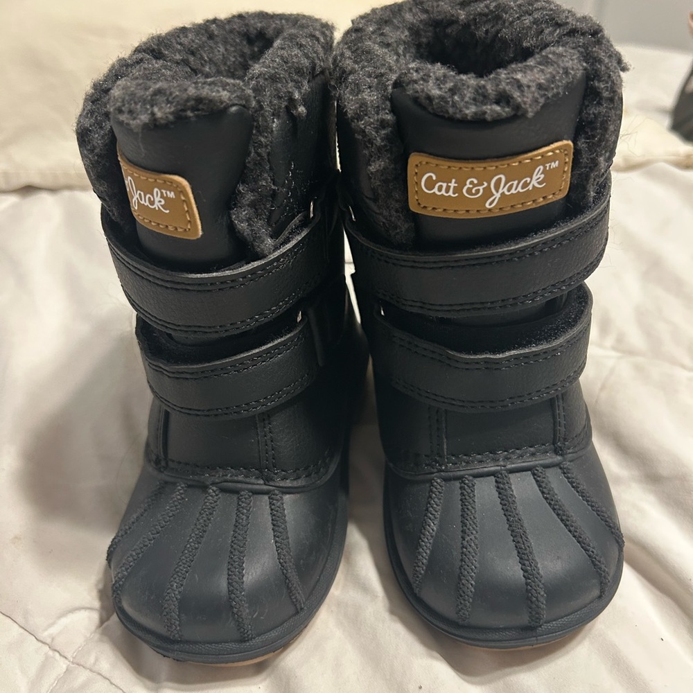 Cat & Jack Kids Snow Boots